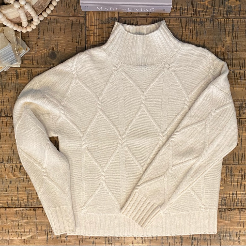 NWOT Magaschoni cream cashmere sweater
